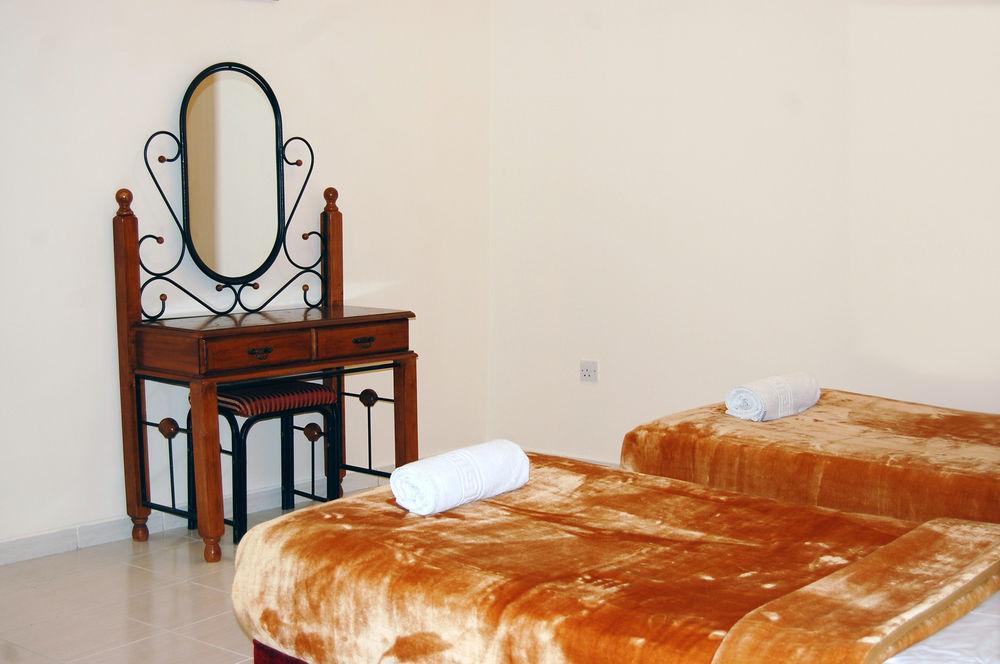 Al Ferdous Hotel Apartment Sharjah Exterior photo