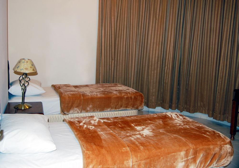 Al Ferdous Hotel Apartment Sharjah Exterior photo