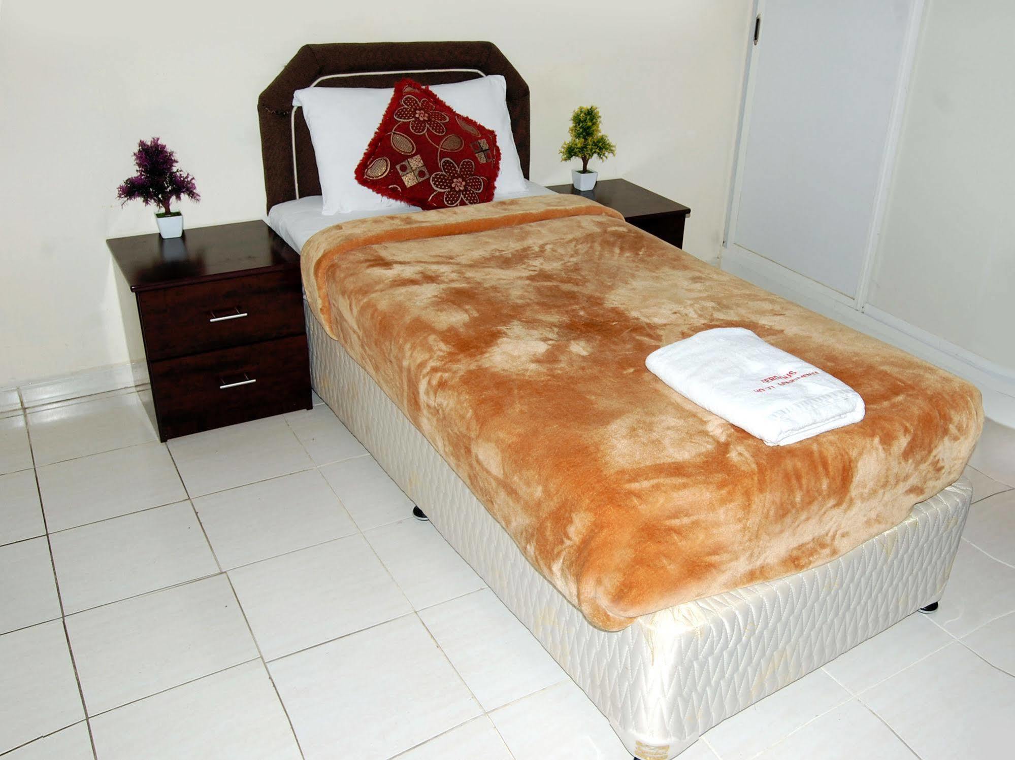 Al Ferdous Hotel Apartment Sharjah Exterior photo